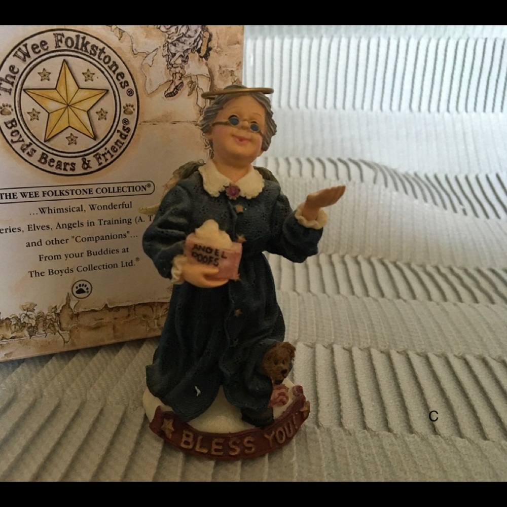 Boyd’s Bears Nana Angelbless